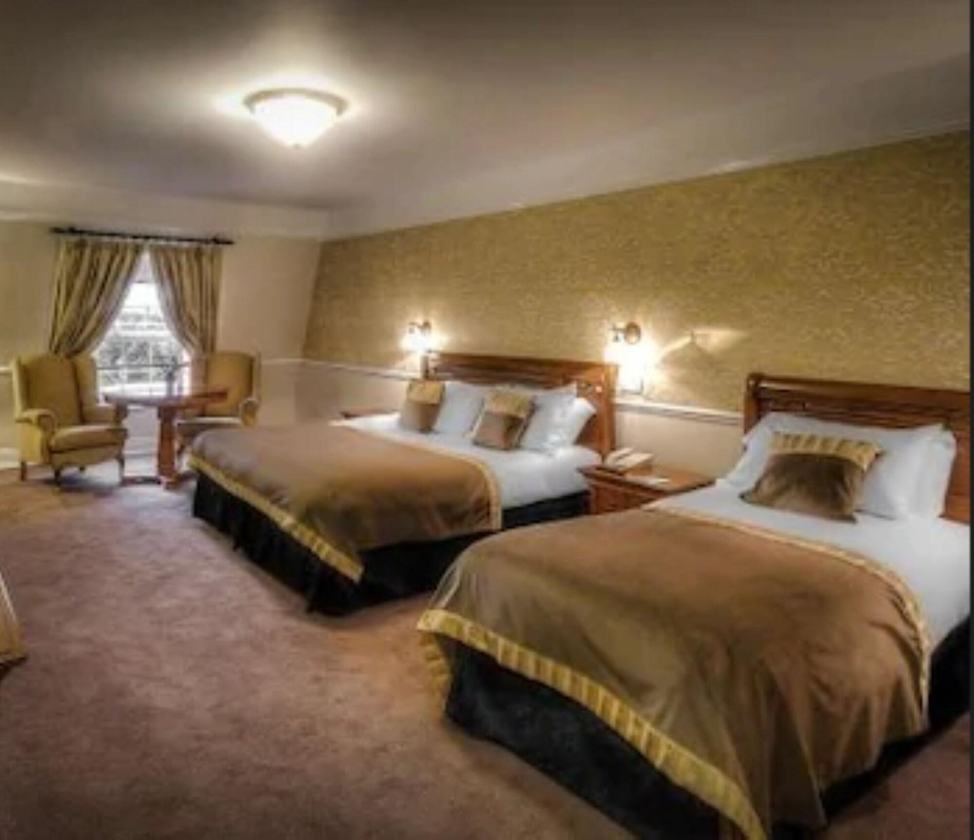 Celbridge Manor Hotel Bagian luar foto