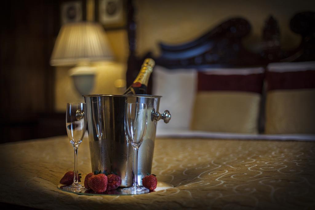 Celbridge Manor Hotel Bagian luar foto